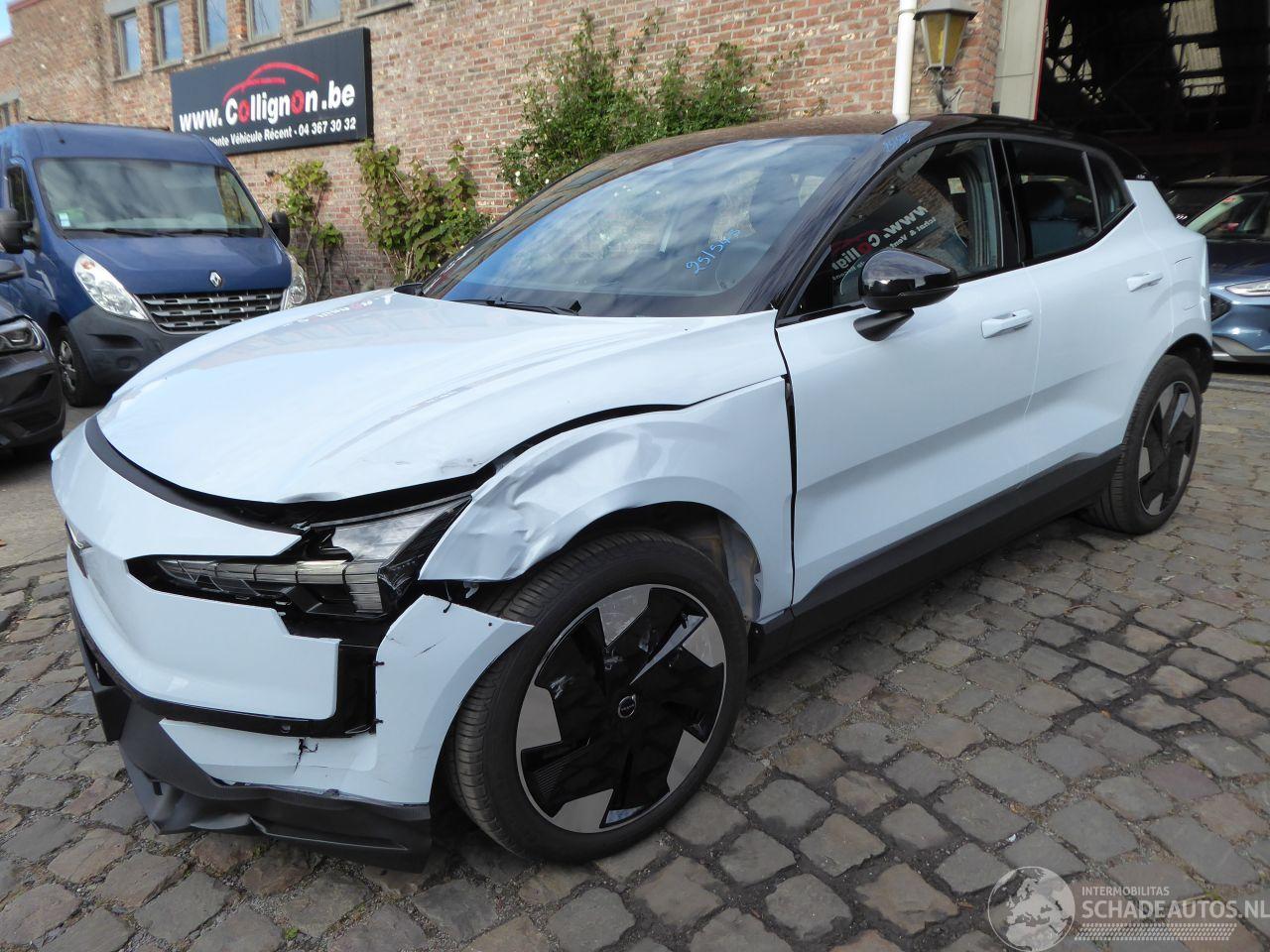 Volvo EX30 Plus 2WD Pure Electric