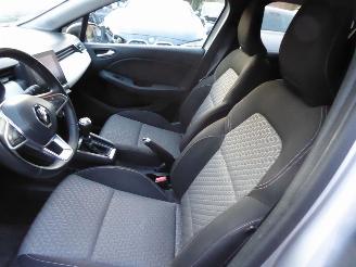 Renault Clio V Evolution picture 6