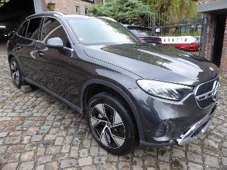 Mercedes GLC 300 e 4Matic picture 4