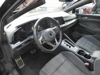 Volkswagen Golf GTD picture 12