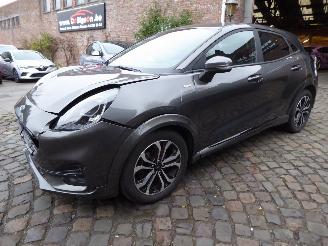 Auto incidentate Ford Puma ST-Line Design 2021/11