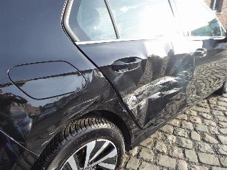 Volkswagen Golf 1.5 eHybrid OPF 110kW DSG Style picture 6