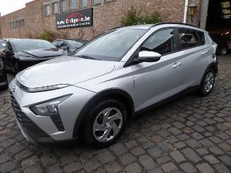 uszkodzony samochody osobowe Hyundai Bayon  2023/4