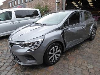 Avarii autoturisme Renault Clio V Equilibre 2023/8