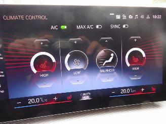 BMW iX1 30 xDrive picture 30