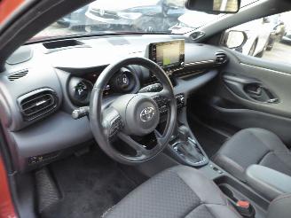 Toyota Yaris Hybrid S picture 15