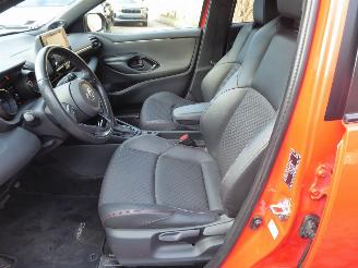 Toyota Yaris Hybrid S picture 13