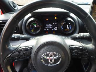 Toyota Yaris Hybrid S picture 18
