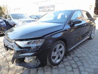Unfallwagen Audi A3 Sportback 30 TDI S line 2023/2