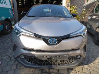 Toyota CH-R Hybrid picture 3