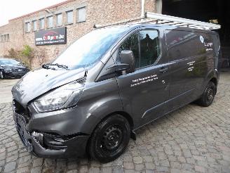 damaged passenger cars Ford Transit Custom Kasten 320 L2 Trend 2020/8