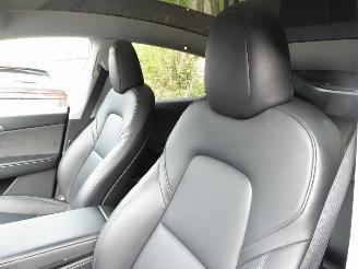 Tesla Model Y  picture 11