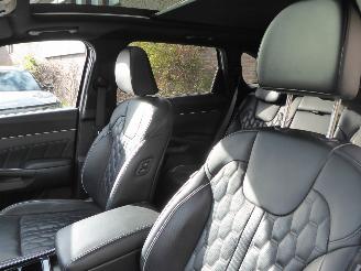Kia Sorento Platinum 4WD Plug-In Hybrid picture 12