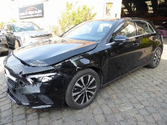 uszkodzony samochody osobowe Mercedes A-klasse 250 e Advanced 2022/12