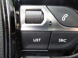 Peugeot 2008 e- GT picture 23