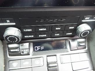 Porsche Cayman 718 Cayman GT4 RS picture 27