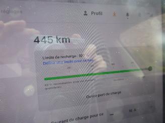 Tesla Model Y Long Range Dual AWD picture 23