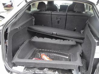 Tesla Model Y Long Range Dual AWD picture 11