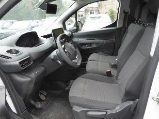Peugeot Partner Premium L2 picture 12