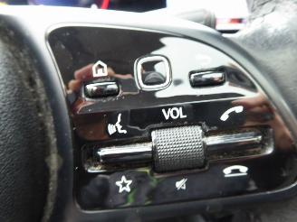 Mercedes GLB 200 picture 17