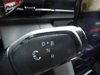 Ford Explorer Premium RWD picture 23