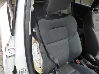 Suzuki Swift GL picture 11