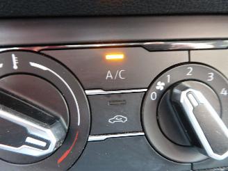 Volkswagen Polo Life picture 16