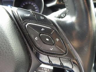 Toyota CH-R Hybrid Business plus picture 16