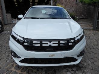Dacia Sandero Expression picture 3