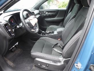Volvo EX40 Single Motor Extended Range RWD Plus picture 9