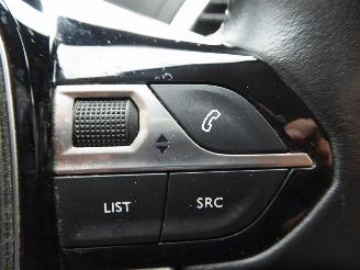 Peugeot 5008 Active Pack picture 16