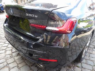 BMW 3-serie 330 e picture 6