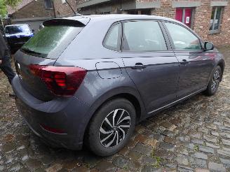 Volkswagen Polo VI Life picture 7