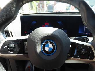 BMW iX 40 xDrive picture 19