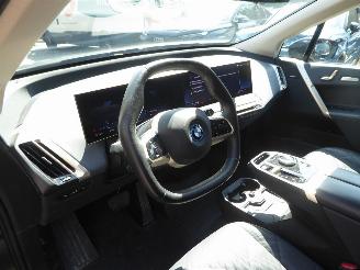 BMW iX 40 xDrive picture 17