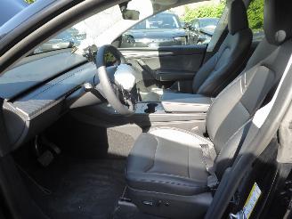 Tesla Model Y  picture 9