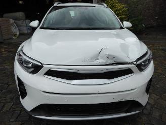Kia Stonic Pure picture 3