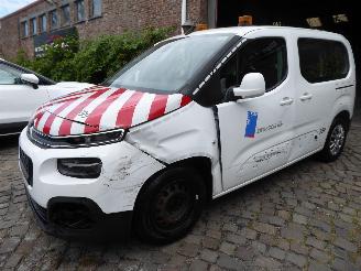 krockskadad bil auto Citroën Berlingo Multispace 2020/2