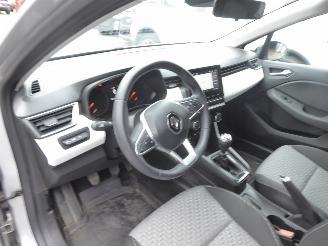 Renault Clio V Evolution picture 11
