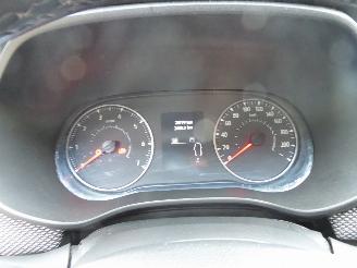 Dacia Sandero Expression picture 13