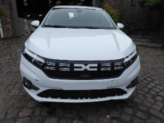Dacia Sandero Expression picture 3