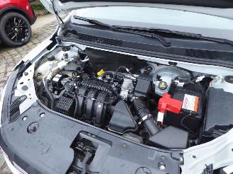 Dacia Sandero Expression picture 17