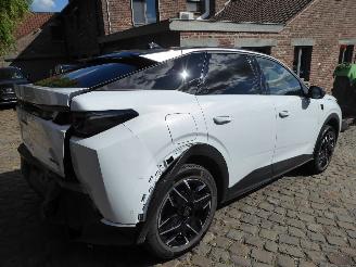 Peugeot 3008 Hybrid 145 GT picture 4
