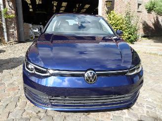 Volkswagen Golf Lim. Life eTSI picture 2