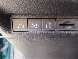Peugeot 308 SW Hybrid GT picture 20