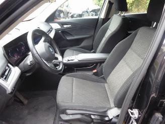 BMW iX1 30 xDrive picture 10