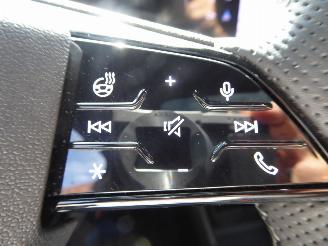 Audi Q6 e-tron performance S Line picture 25