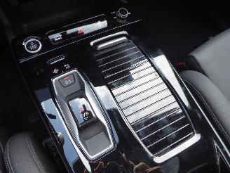 Audi Q6 e-tron performance S Line picture 20