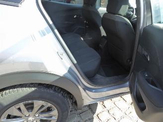 Peugeot 2008 e- Active picture 9