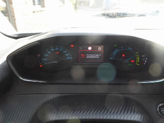 Peugeot 2008 e- Active picture 16